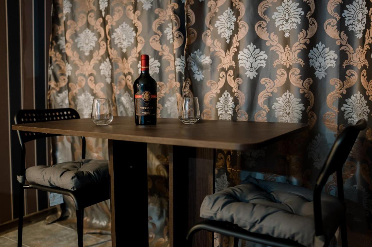 Mavie Apartment Boutique Bukares Bagian luar foto