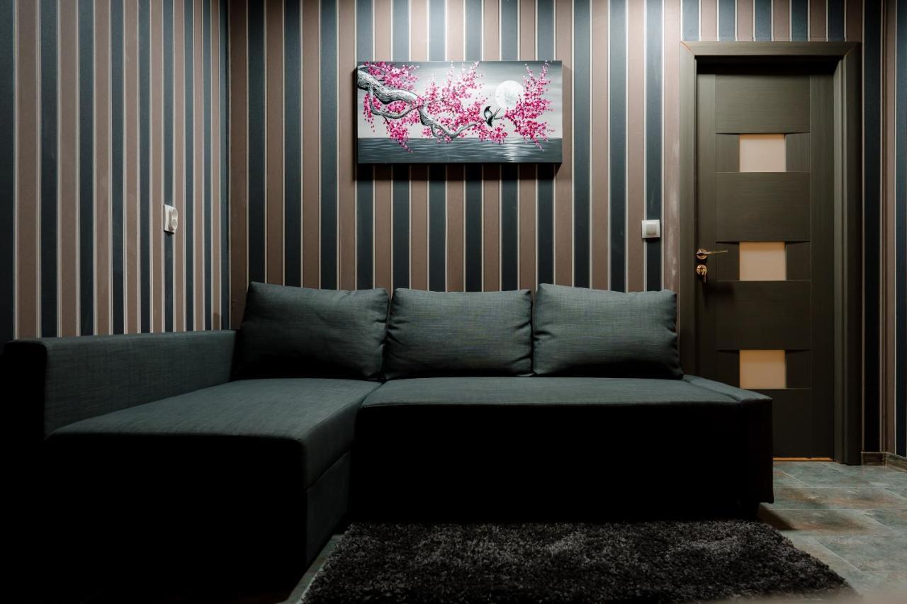 Mavie Apartment Boutique Bukares Bagian luar foto