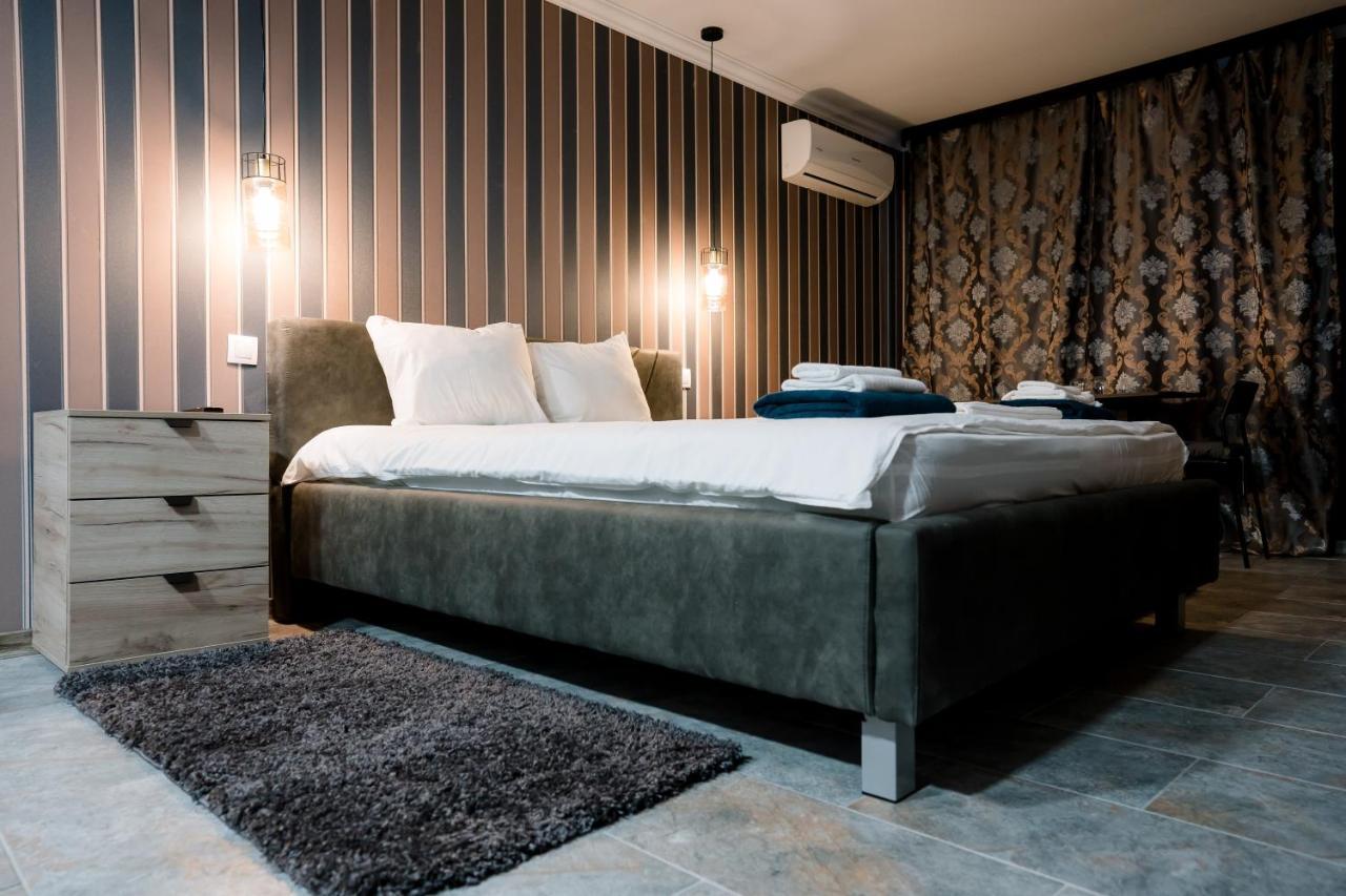 Mavie Apartment Boutique Bukares Bagian luar foto